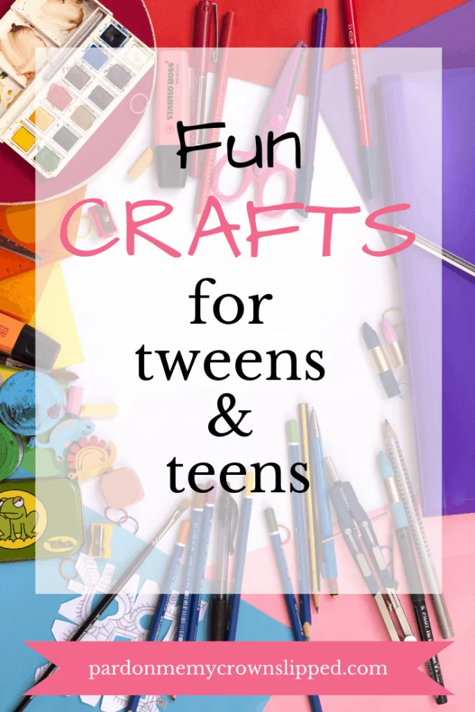 Does your tween or teen love crafts?  Check out this post for over 20 ideas of crafts.  #crafts #craftsfortweens #tweengirlcrafts #craftsforgirls #tweengirls #craftideasfortweens