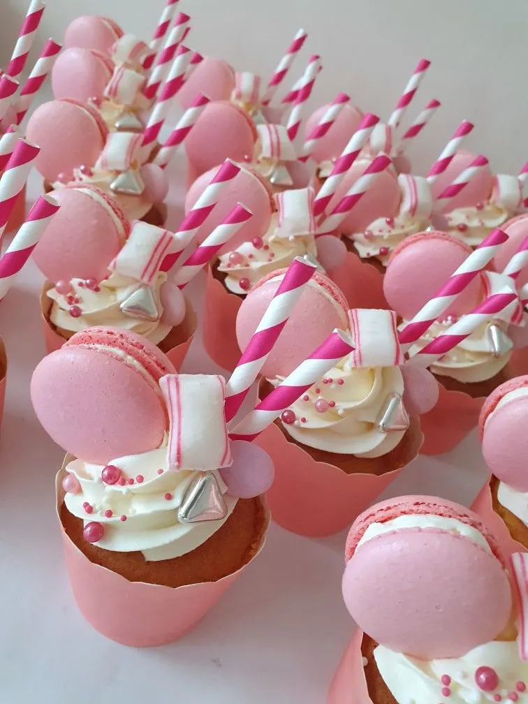 Pink cupcakes