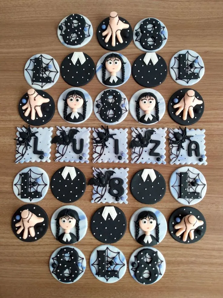 Wednesday Addams Cake #blackcake #gothcake #addamsfamily #wednesdayaddamsparty #wednesdayaddamscupcaketoppers