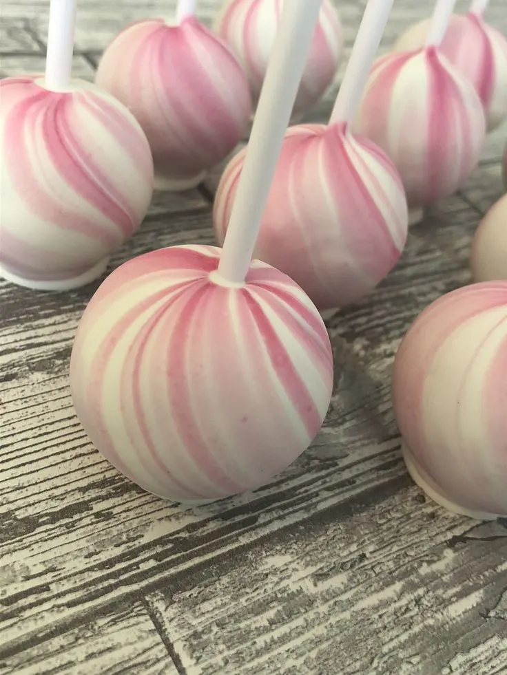 Pink swirled cake pops