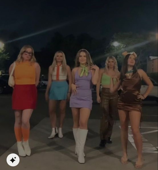 The Scooby Doo Gang Costume, Girl group costume, female Fred costume, Female Scooby Doo costume, Daphne Costume, Velma Costume, Female Shaggy Costume, Mystery Inc Costume