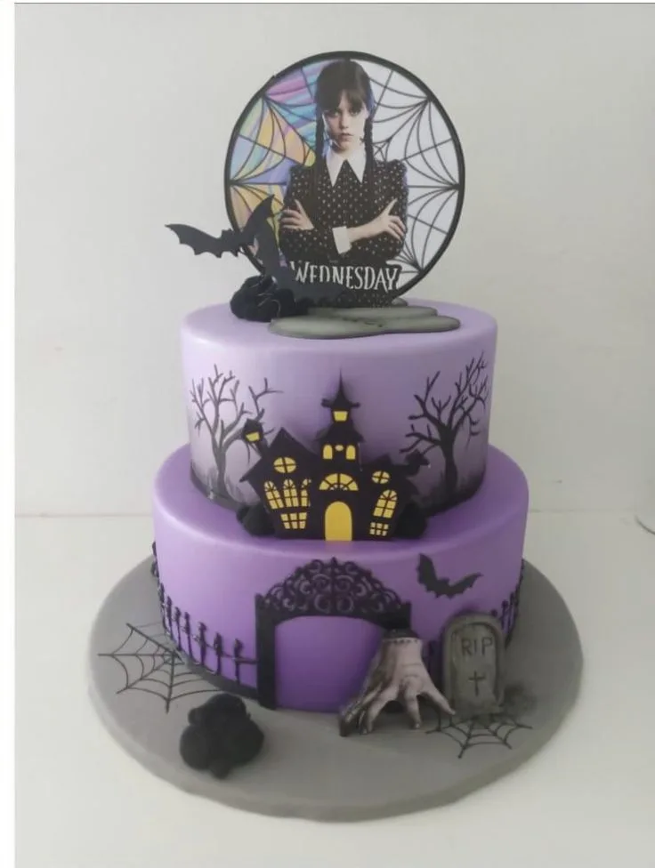 Wednesday Addams Cake #blackcake #gothcake #addamsfamily #wednesdayaddamsparty