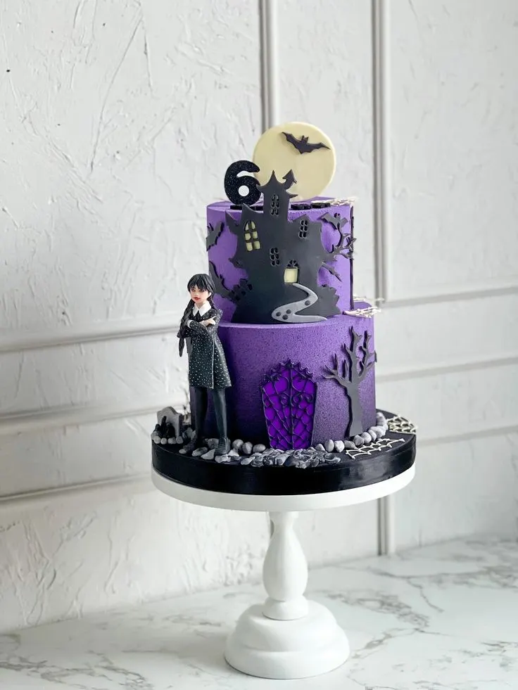 Wednesday Addams Cake #blackcake #gothcake #addamsfamily #wednesdayaddamsparty