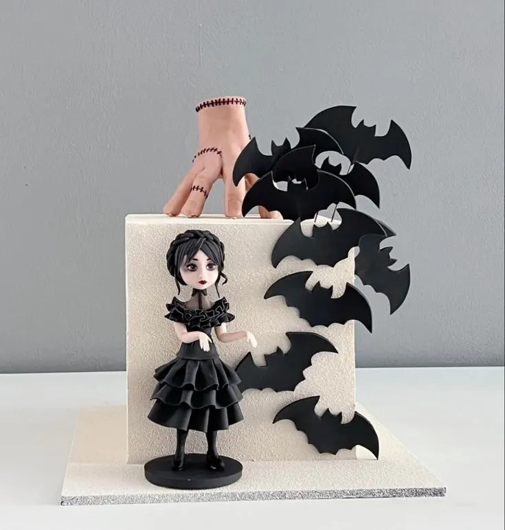 Wednesday Addams Cake #blackcake #gothcake #addamsfamily #wednesdayaddamsparty