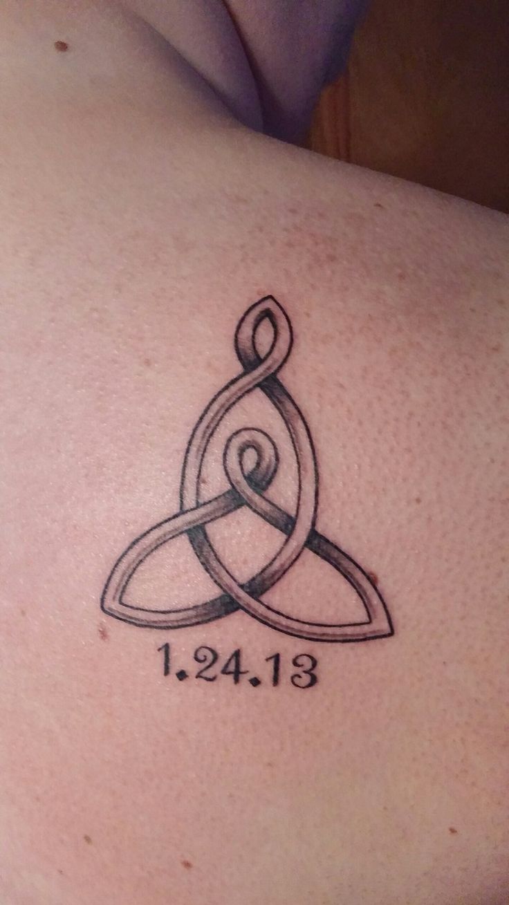 #matchingtattoos #smalltattooideas #motherdaughtertattoos #tattooideas #smalltattoos #lotustattoo #lotussymbol #yoga