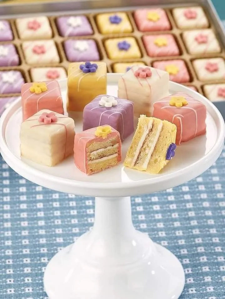 Petit Fours Bridgerton