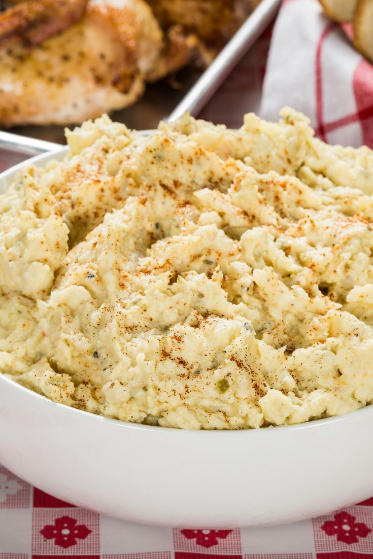 potato salad topped with paprika, summer salad ideas