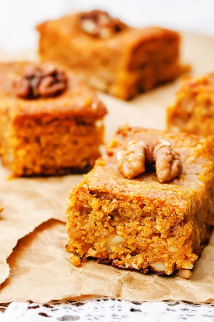 20 Cozy Fall Desserts Maple Walnut Blondies