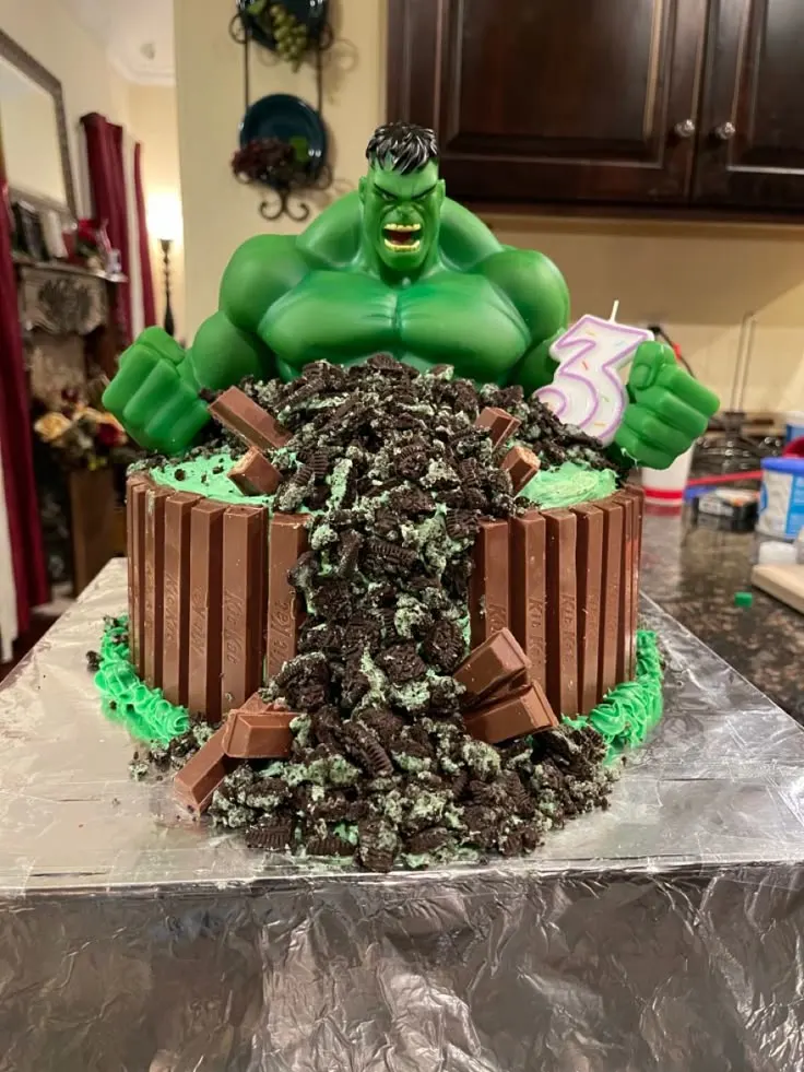 Hulk Smash Birthday Cake