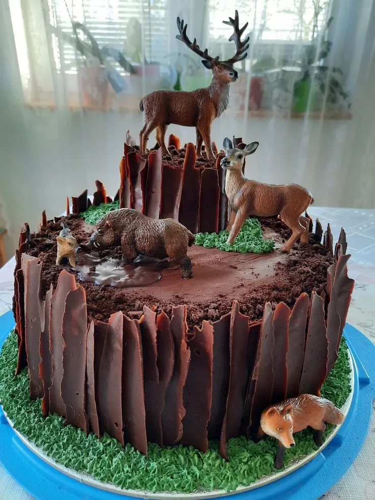 Hunting cake