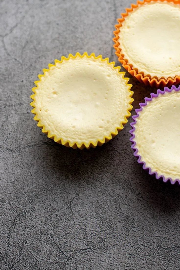 Mini Cheesecakes with Almond Crust