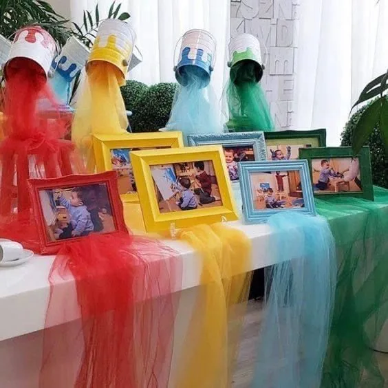 art party decor
