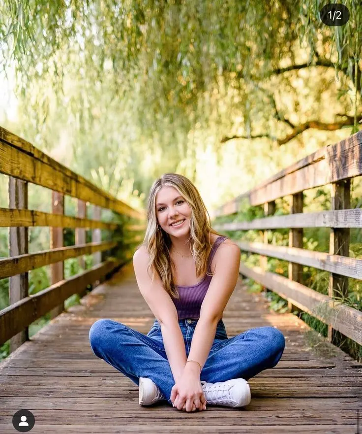 bridge senior pic