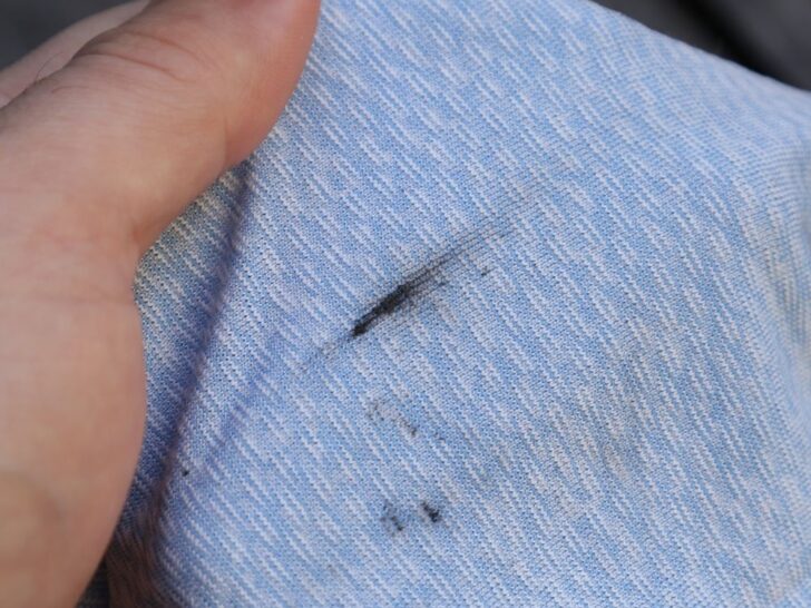 how to get grease out of clothes