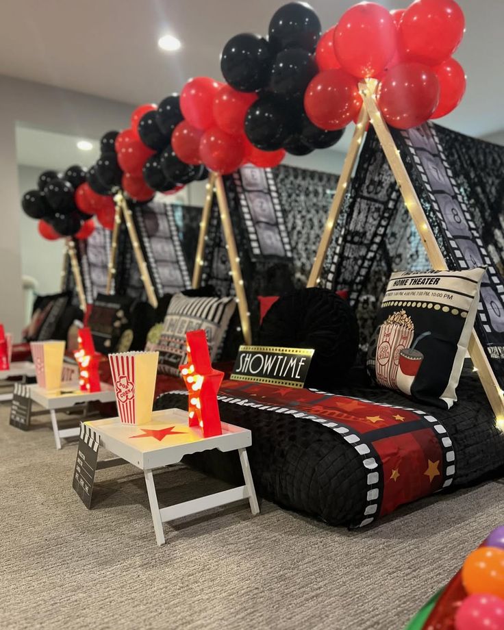 moviethemeparty &bull; Instagram 1