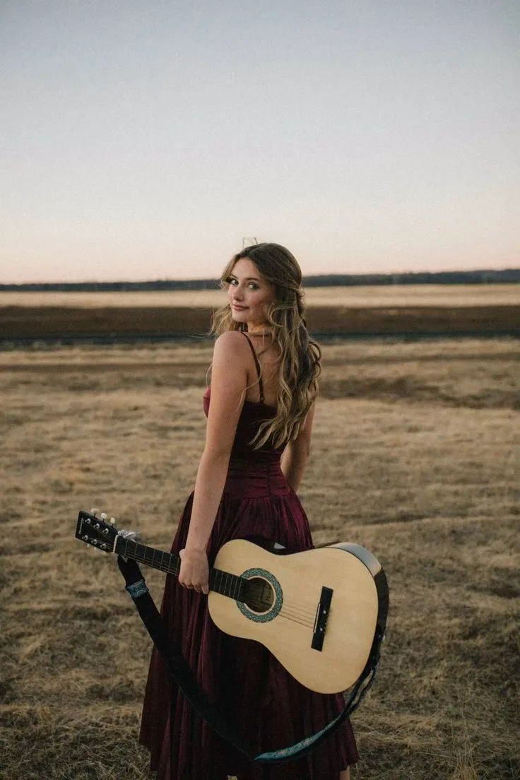 senior pic music