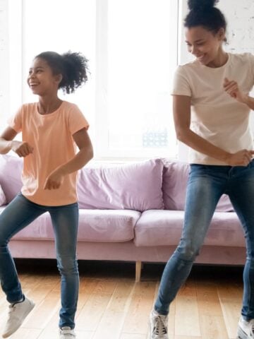 Why Babysitting Is the Perfect First Job for teens and tweens