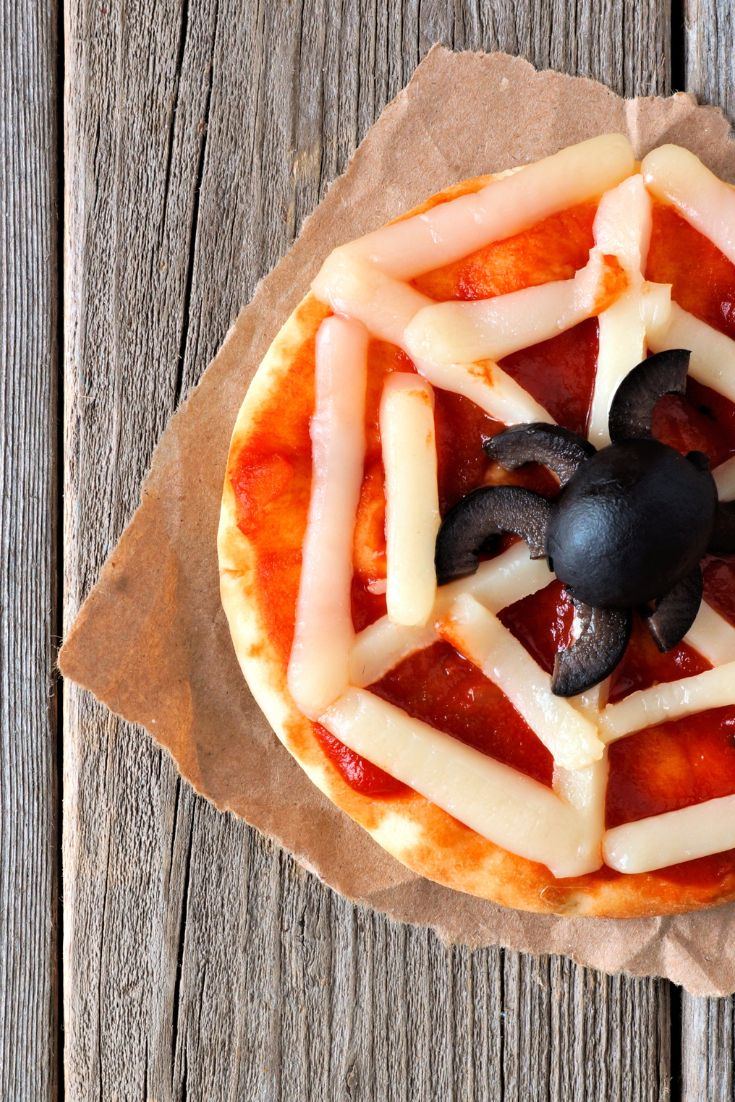 Spider Web Pizzas
