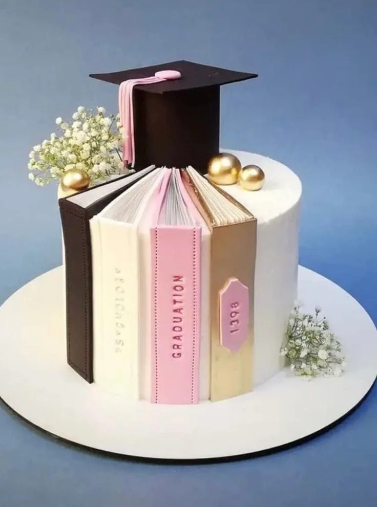 Book graduation cake